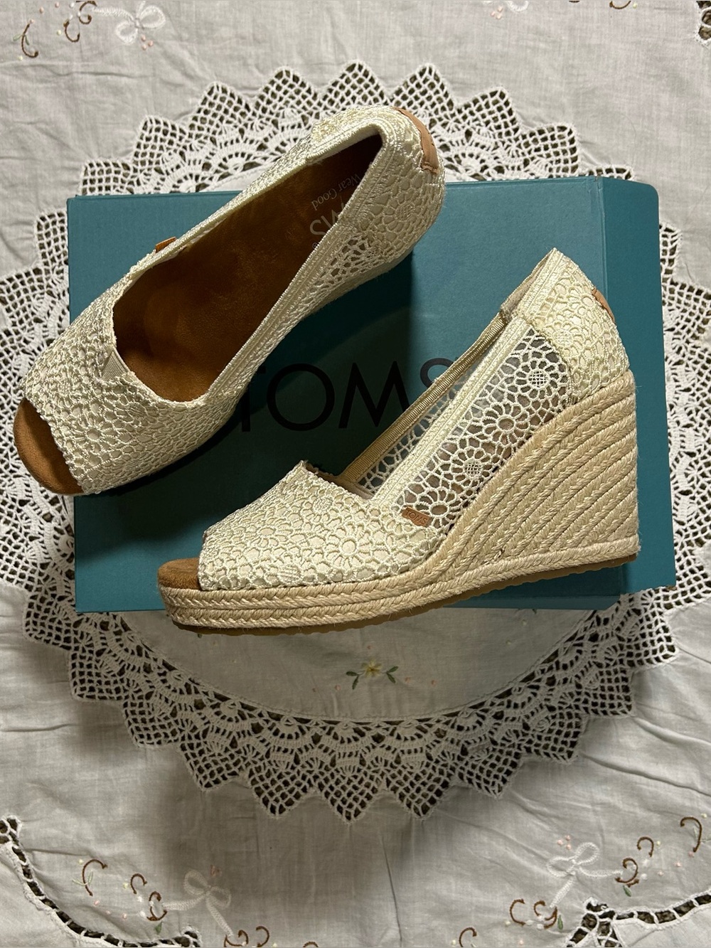 NWT TOMS Cream Crochet Wedge Peep Toe Heels